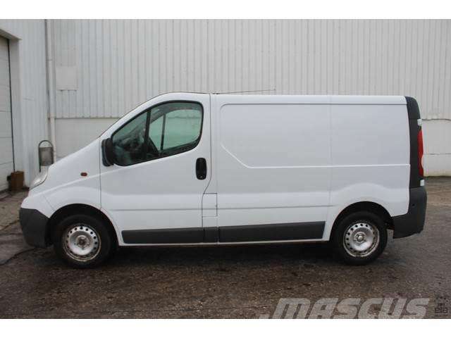 OPEL VIVARO