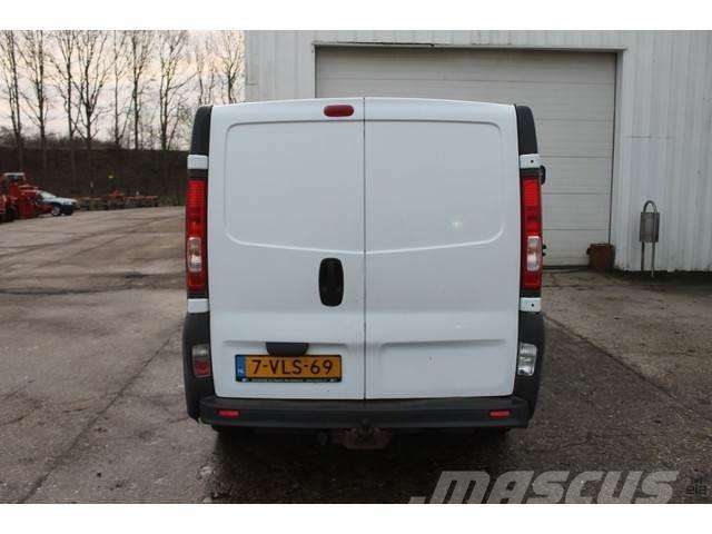 OPEL VIVARO