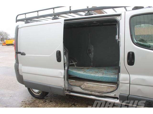 OPEL VIVARO