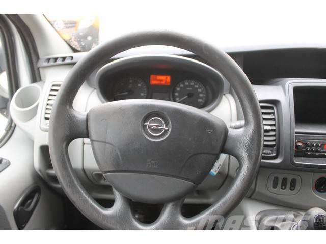 OPEL VIVARO