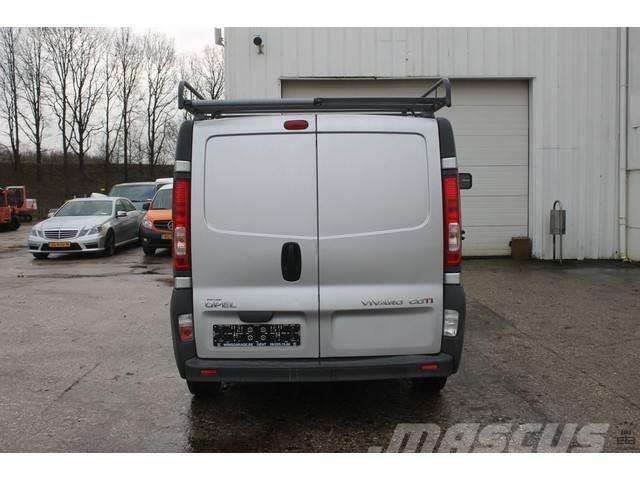 OPEL VIVARO