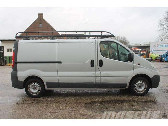 OPEL VIVARO