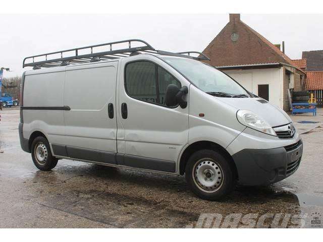 OPEL VIVARO
