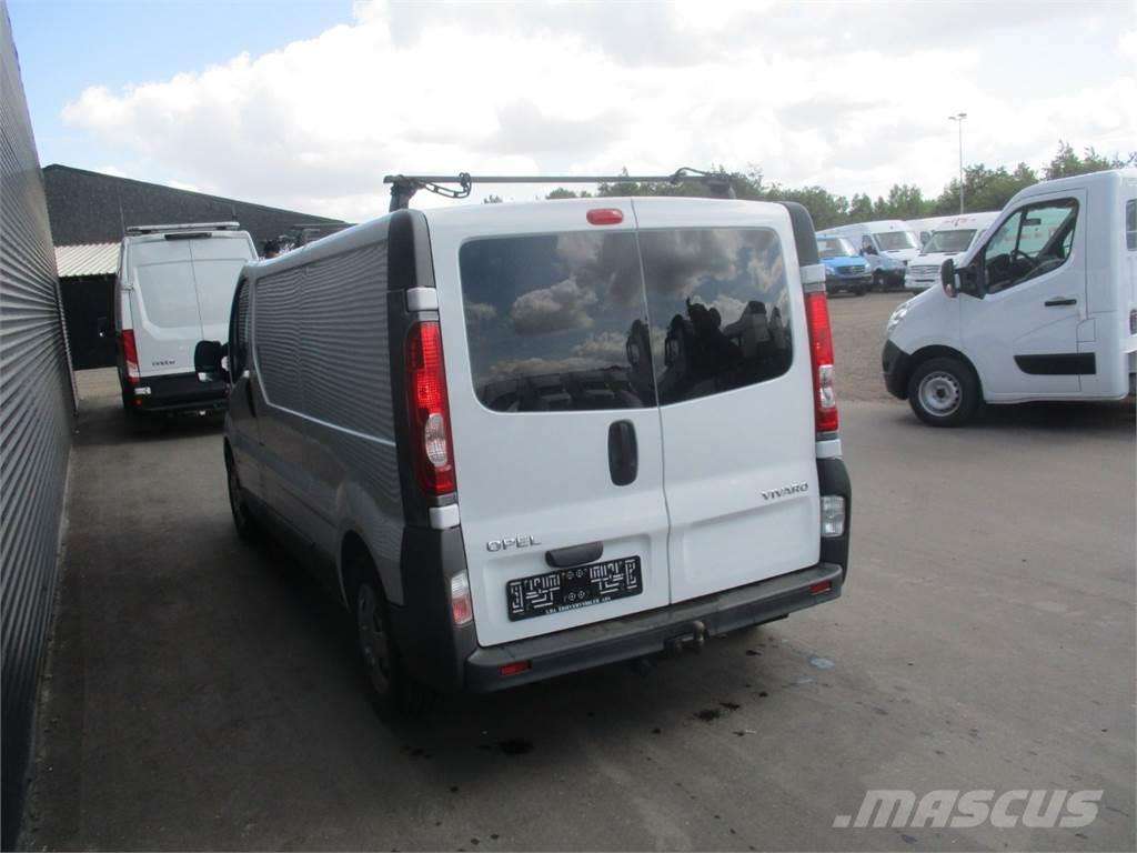 OPEL VIVARO