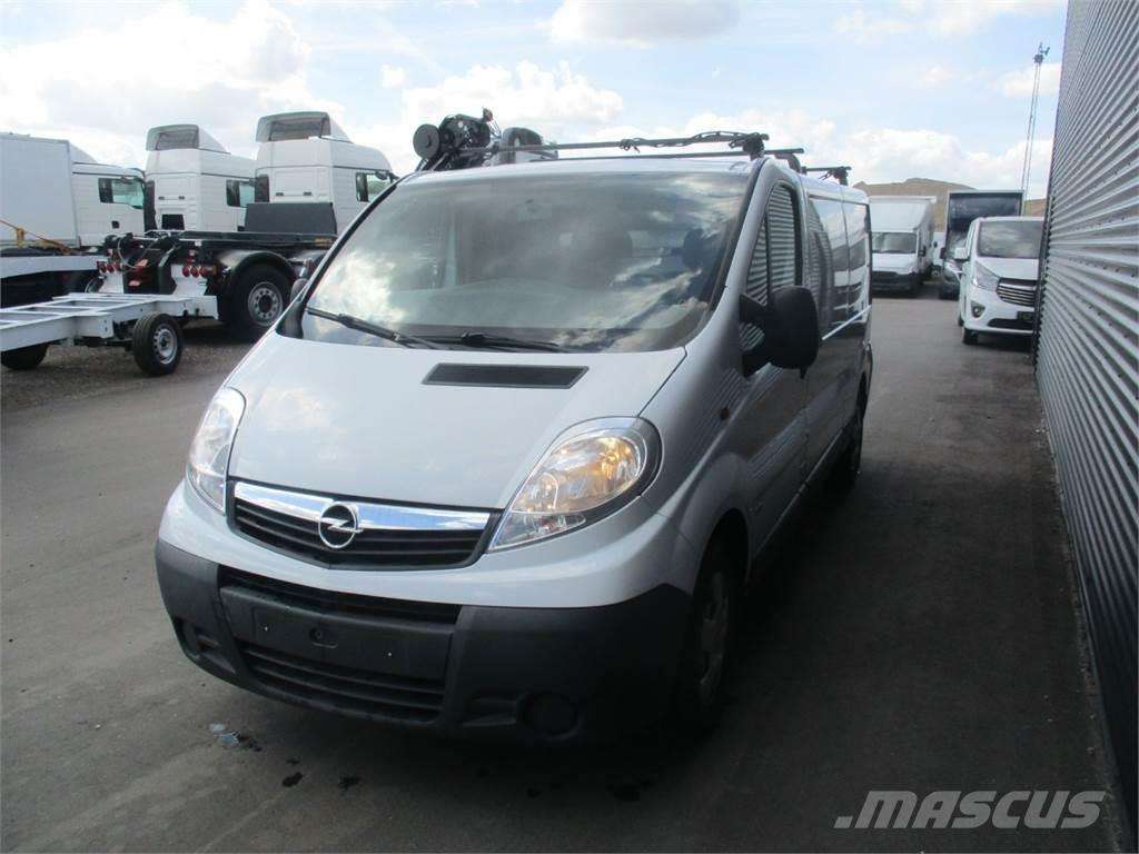 OPEL VIVARO